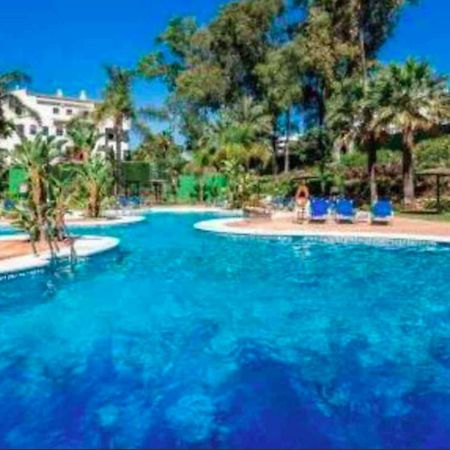Puerto Banus With Private Garden Apartment มาร์เบยา ภายนอก รูปภาพ