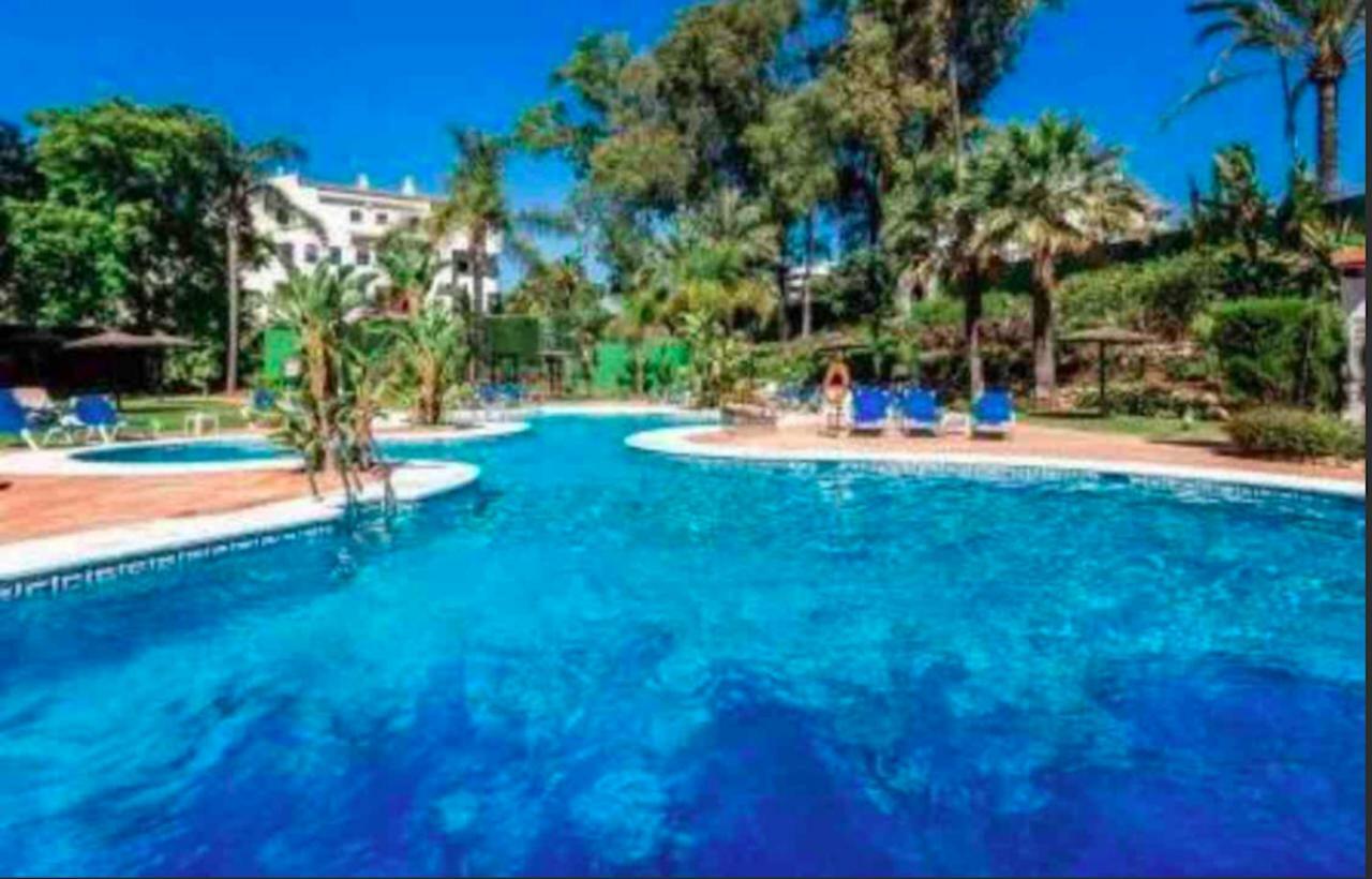 Puerto Banus With Private Garden Apartment มาร์เบยา ภายนอก รูปภาพ