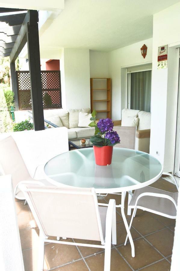 Puerto Banus With Private Garden Apartment มาร์เบยา ภายนอก รูปภาพ